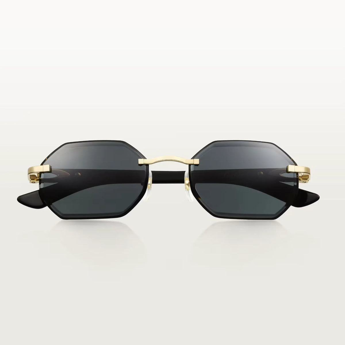 ST. TROPEZ - ROSS Luxury